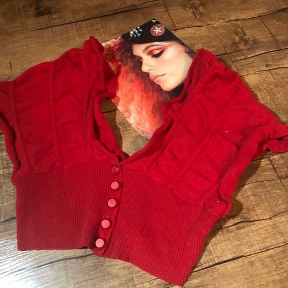 Moth Cropped 90% Wool - Picture 3 of 9